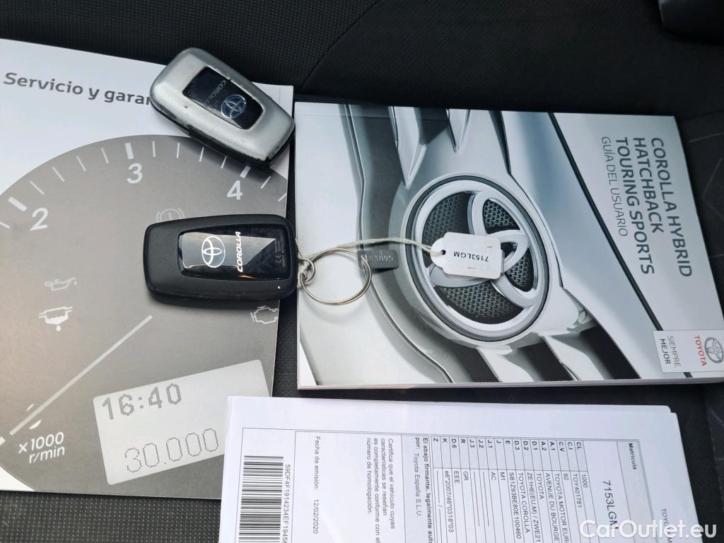  Toyota  Corolla TOYOTA  / 2019 / 5P / familiar 1.8 125H ACTIVE TECH E-CVT TOU SPORT #55