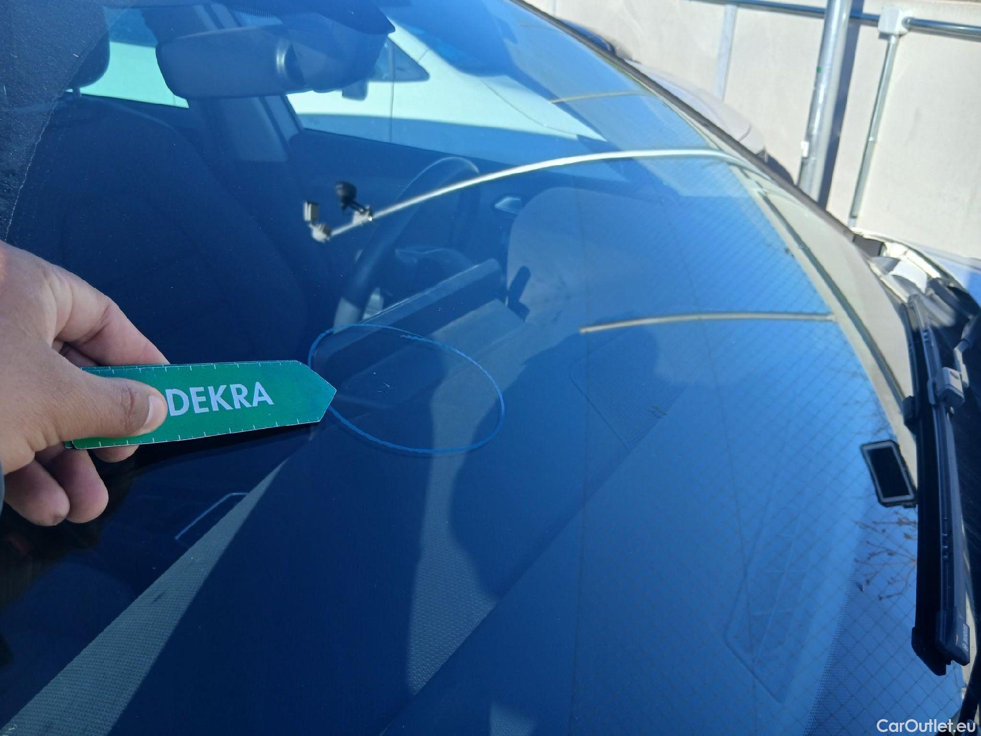  Seat  Leon SEAT Nuevo León / 2020 / 5P / familiar SP 1.4 e-Hybrid DSG S&S Xcellence Go L #10