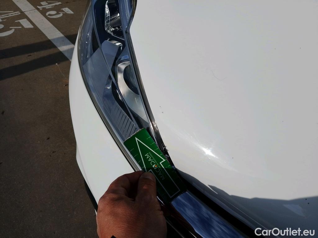  Peugeot  208 PEUGEOT  5p 1G berlina con portón 5P ACTIVE 1.6 BlueHDi 75 #26