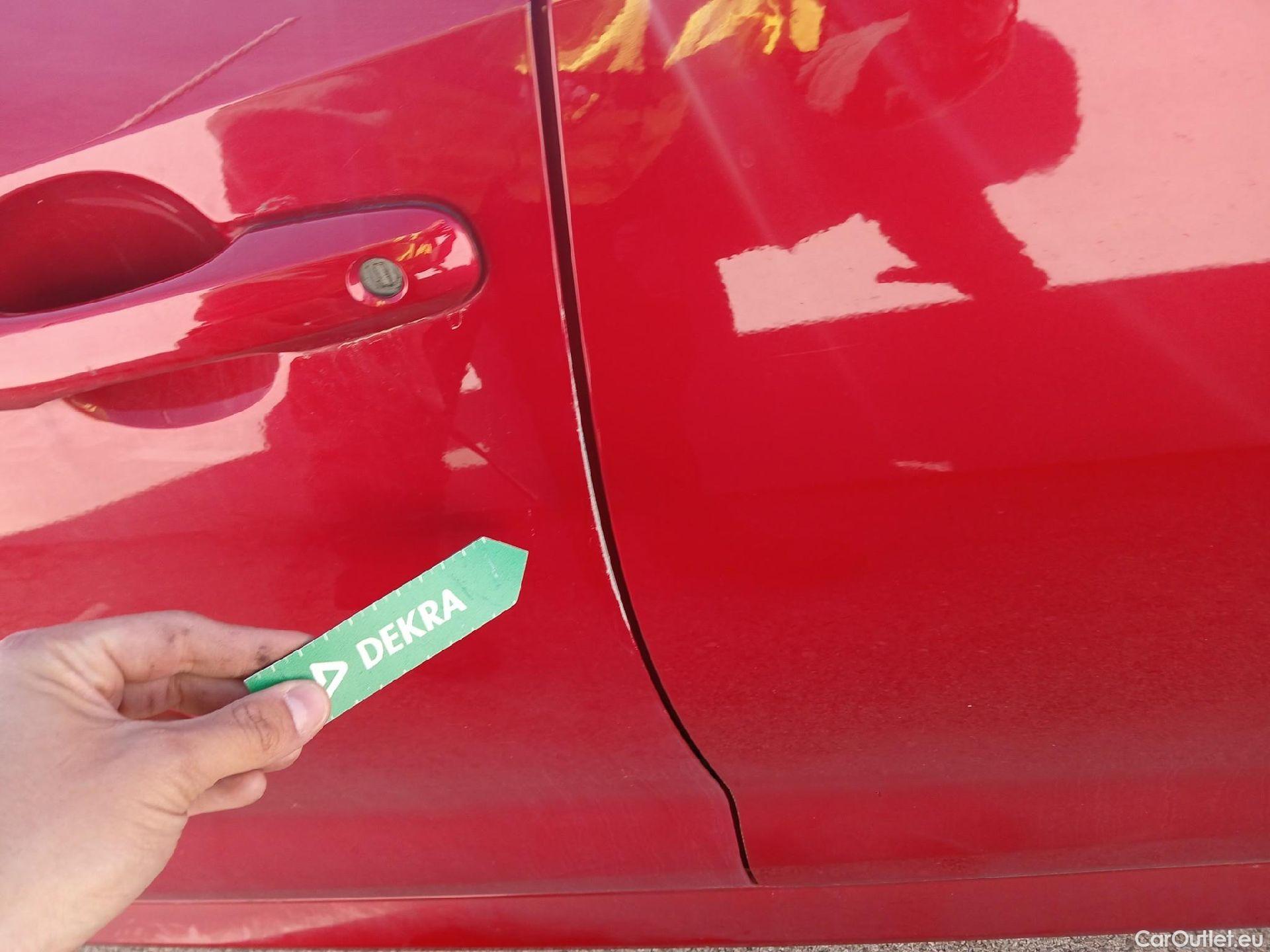  Toyota  Corolla TOYOTA  / 2019 / 5P / berlina con portón 1.8 125H BUSINESS PLUS E-CVT #11