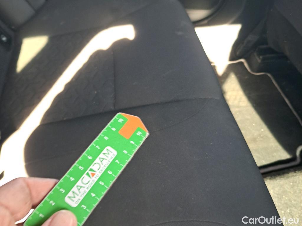  Toyota  Corolla TOYOTA  / 2019 / 5P / familiar 1.8 125H ACTIVE TECH E-CVT TOU SPORT #43