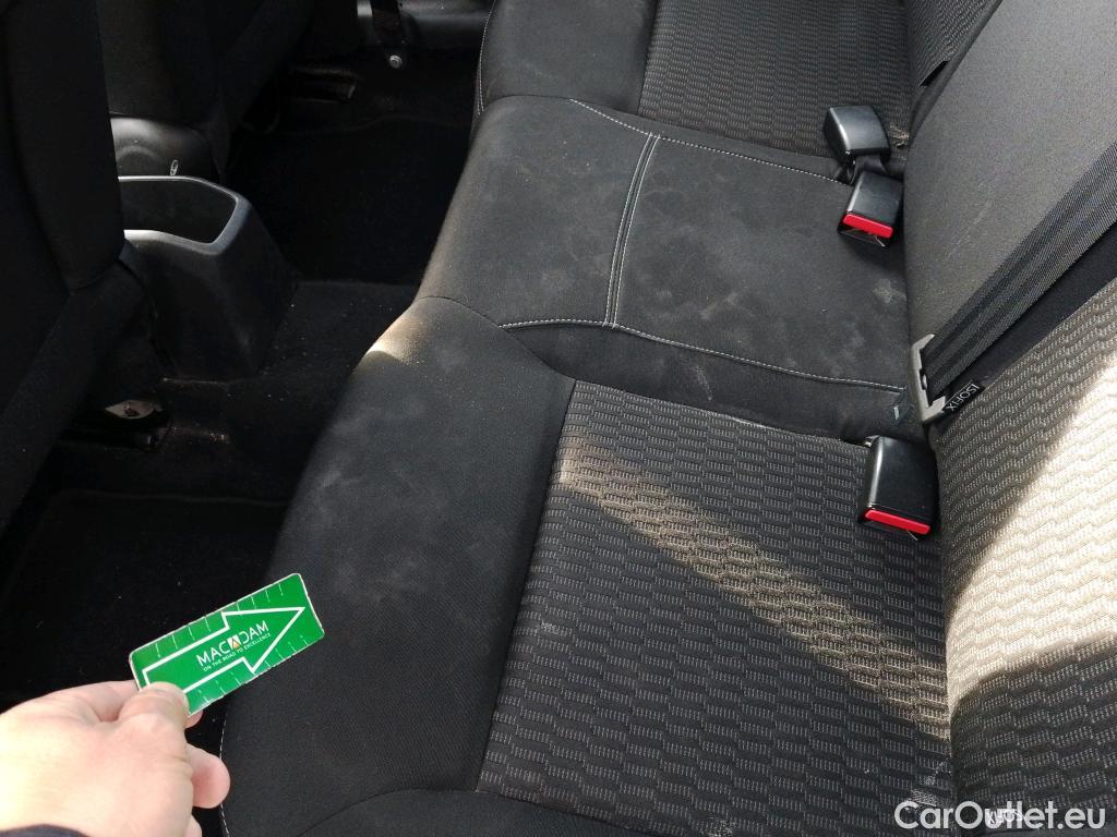  Peugeot  208 PEUGEOT  5p 1G berlina con portón 5P ACTIVE 1.6 BlueHDi 75 #7