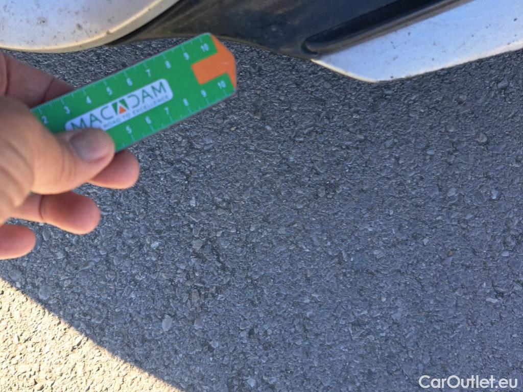  Toyota  Corolla TOYOTA  / 2019 / 5P / familiar 1.8 125H ACTIVE TECH E-CVT TOU SPORT #74