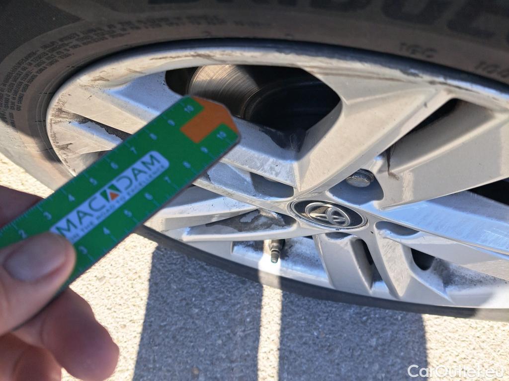  Toyota  Corolla TOYOTA  / 2019 / 5P / familiar 1.8 125H ACTIVE TECH E-CVT TOU SPORT #48