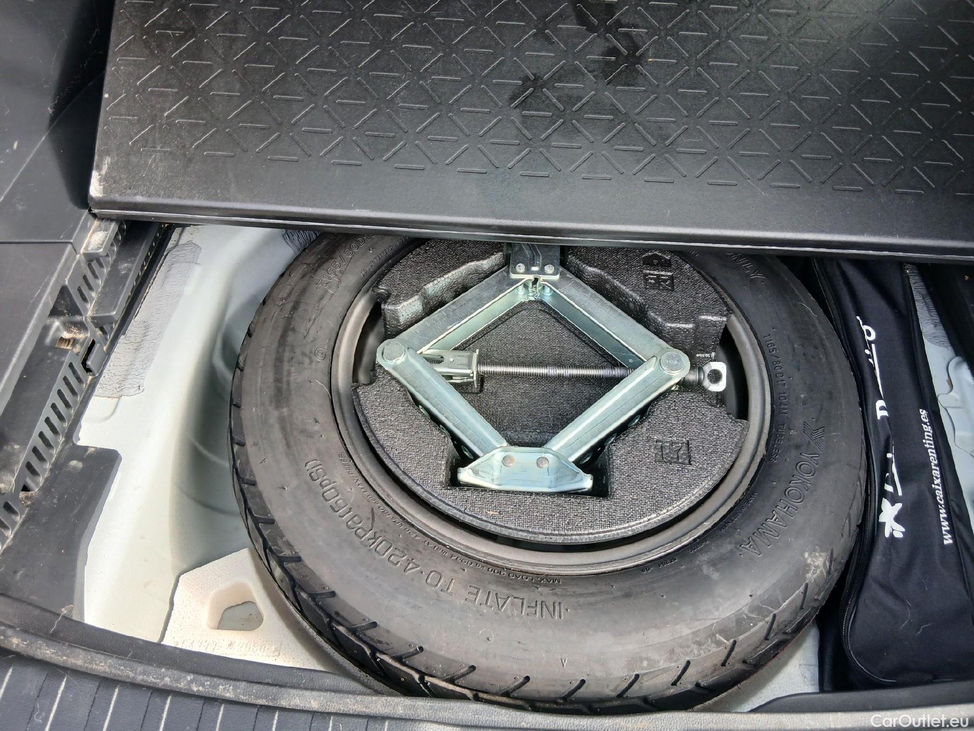  Toyota  RAV4 TOYOTA  / 2018 / 5P / todoterreno 2.5l Business #5