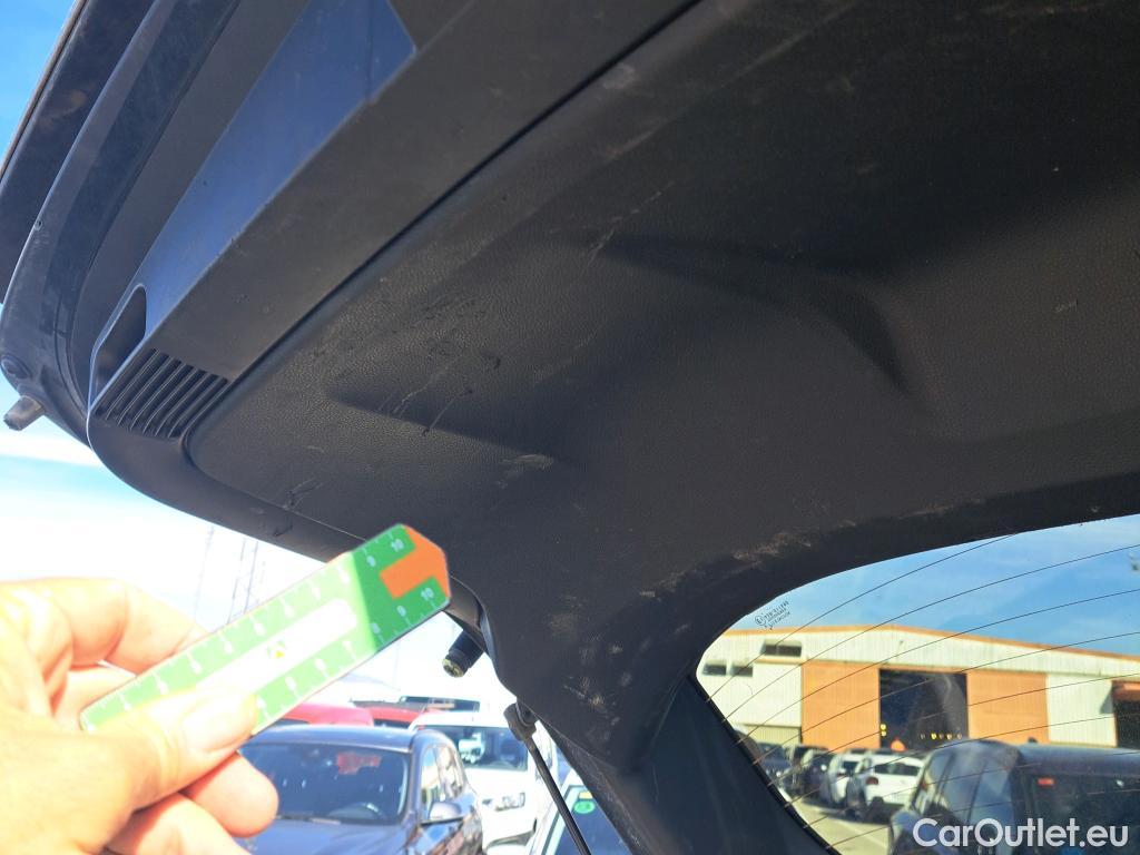  Toyota  Corolla TOYOTA  / 2019 / 5P / familiar 1.8 125H ACTIVE TECH E-CVT TOU SPORT #51