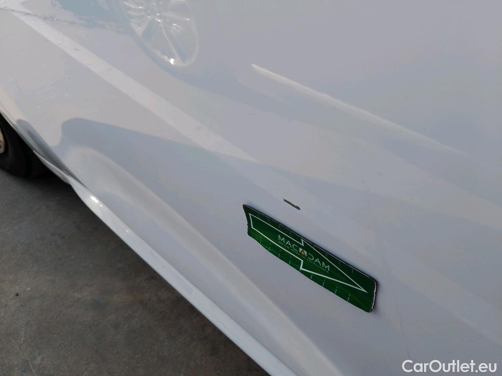  Peugeot  208 PEUGEOT  5p 1G berlina con portón 5P ACTIVE 1.6 BlueHDi 75 #10