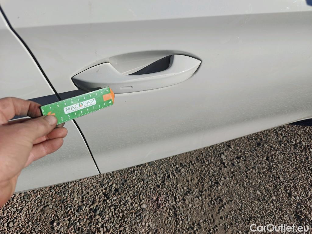  Seat  Leon SEAT Nuevo León / 2020 / 5P / familiar SP 1.4 e-Hybrid DSG S&S Xcellence Go L #24