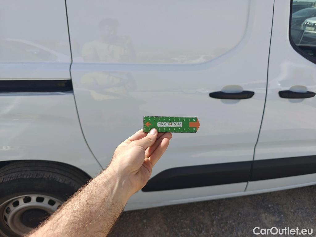  Opel  Combo OPEL  / 2018 / 3P / furgón derivado de turismo 1.5 TD 75kW (100CV) Express L H1 650kg (AC) #15