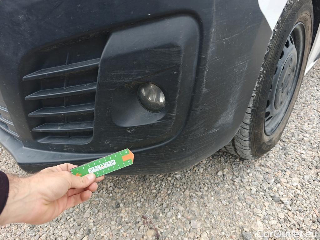  Opel  Vivaro OPEL  / 2019 / 4P / furgón 1.5 D 88kW (120CV) M Std Express M.P. DC #70