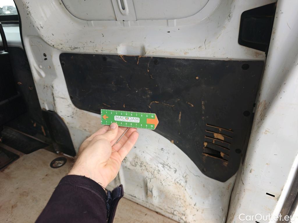  Opel  Vivaro OPEL  / 2019 / 4P / furgón 1.5 D 88kW (120CV) M Std Express M.P. DC #65