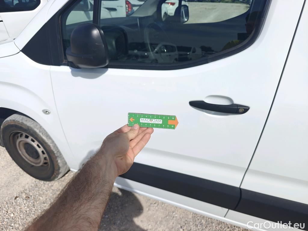  Opel  Combo OPEL  / 2018 / 3P / furgón derivado de turismo 1.5 TD 75kW (100CV) Express L H1 650kg (AC) #55