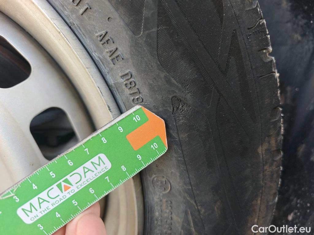  Opel  Combo OPEL  / 2018 / 3P / furgón derivado de turismo 1.5 TD 75kW (100CV) Express L H1 650kg (AC) #52