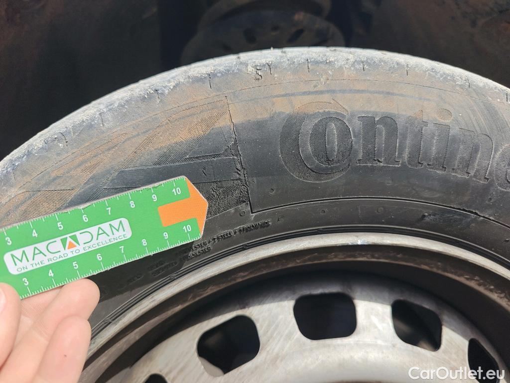  Opel  Combo OPEL  / 2018 / 3P / furgón derivado de turismo 1.5 TD 75kW (100CV) Express L H1 650kg (AC) #33