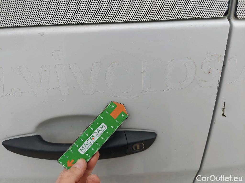  Opel  Vivaro OPEL  / 2019 / 4P / furgón 1.5 D 88kW (120CV) M Std Express M.P. DC #36