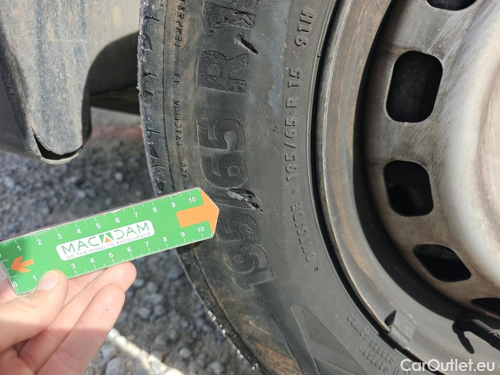  Opel  Combo OPEL  / 2018 / 3P / furgón derivado de turismo 1.5 TD 75kW (100CV) Express L H1 650kg (AC) #32