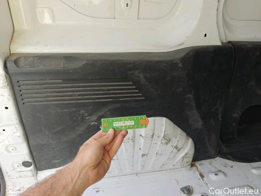  Opel  Combo OPEL  / 2018 / 3P / furgón derivado de turismo 1.5 TD 75kW (100CV) Express L H1 650kg (AC) #13