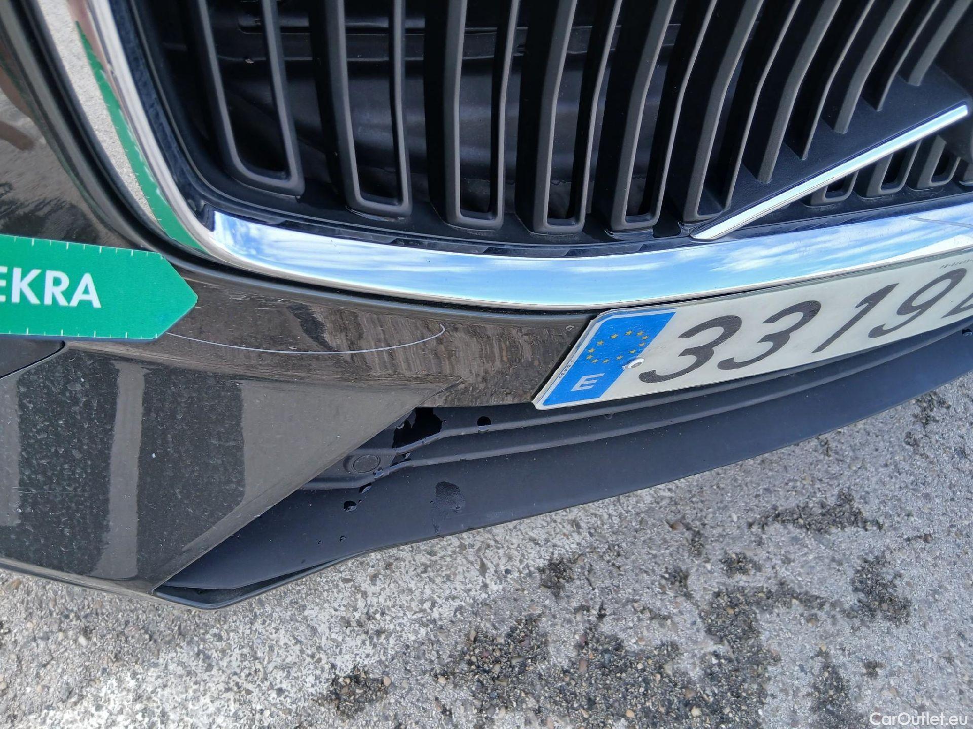  Volvo  V60 VOLVO  / 2018 / 5P / familiar 2.0 B4 (D) Momentum Auto #12