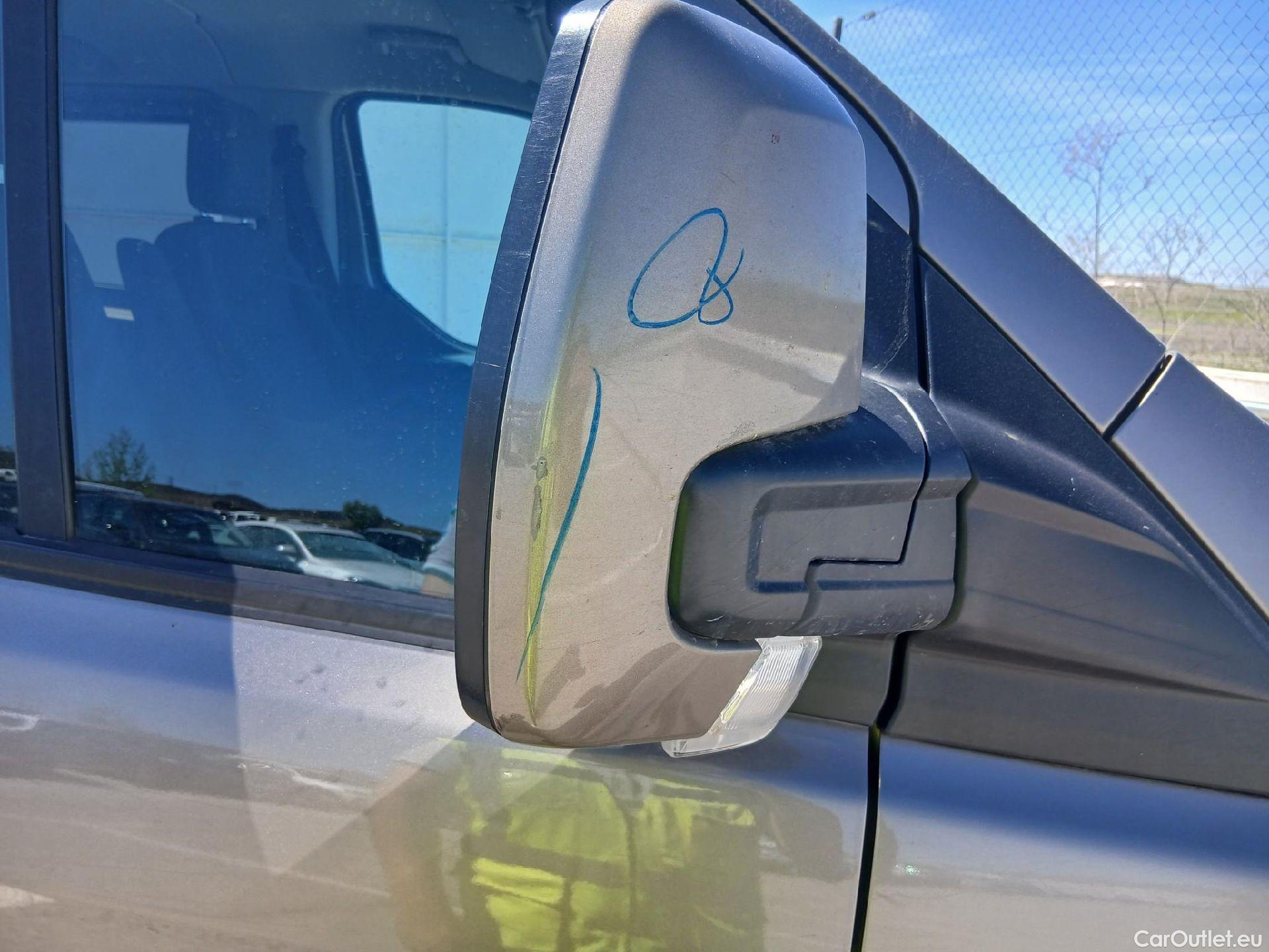  Ford  Transit FORD  Custom / 2012 / 4P / combi Kombi 2.0 TDCI 96kW 320 L2 Trend #44