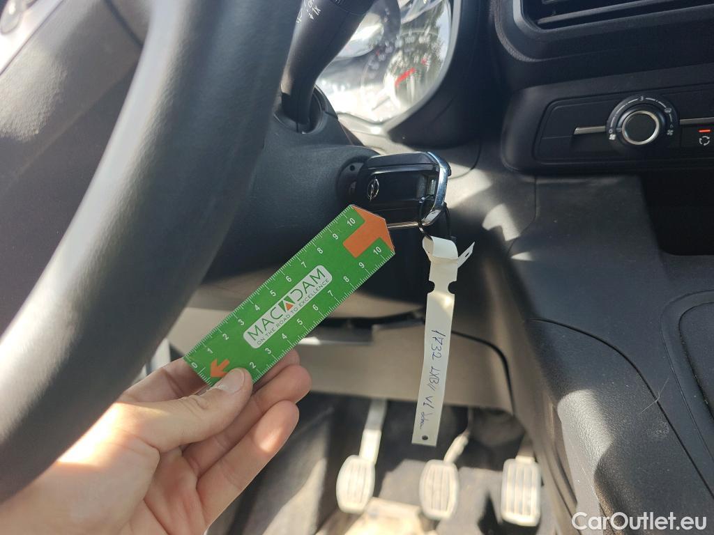  Opel  Combo OPEL  / 2018 / 3P / furgón derivado de turismo 1.5 TD 75kW (100CV) Express L H1 650kg (AC) #2