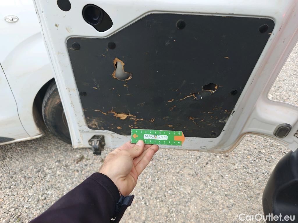  Opel  Vivaro OPEL  / 2019 / 4P / furgón 1.5 D 88kW (120CV) M Std Express M.P. DC #22