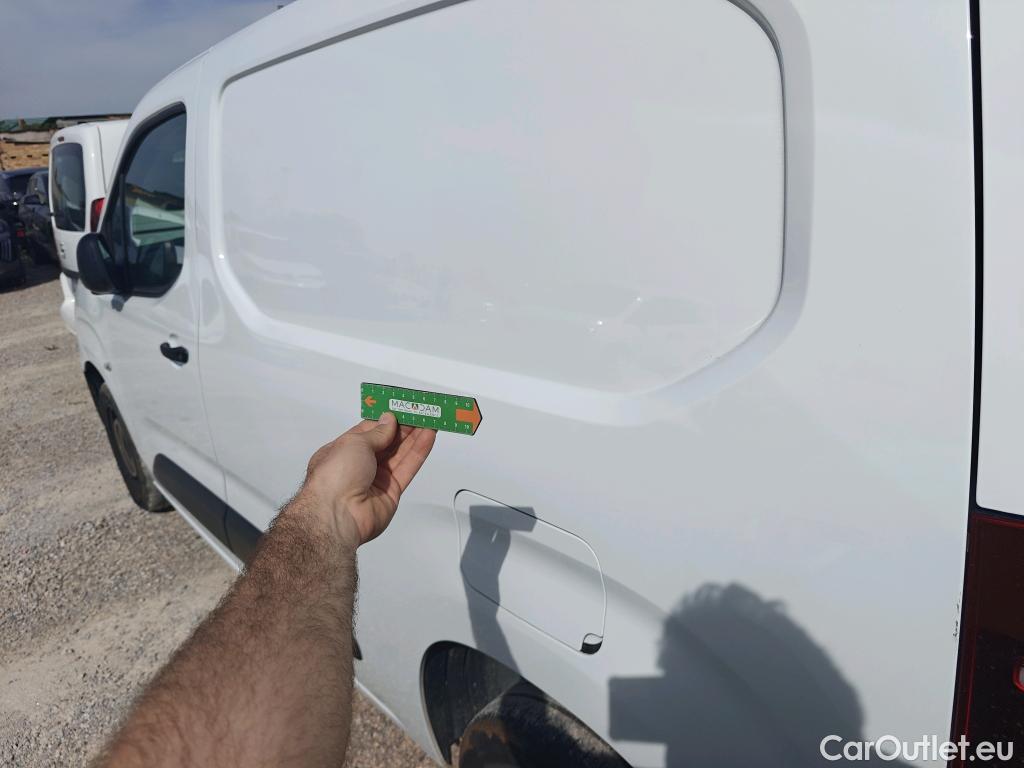  Opel  Combo OPEL  / 2018 / 3P / furgón derivado de turismo 1.5 TD 75kW (100CV) Express L H1 650kg (AC) #53