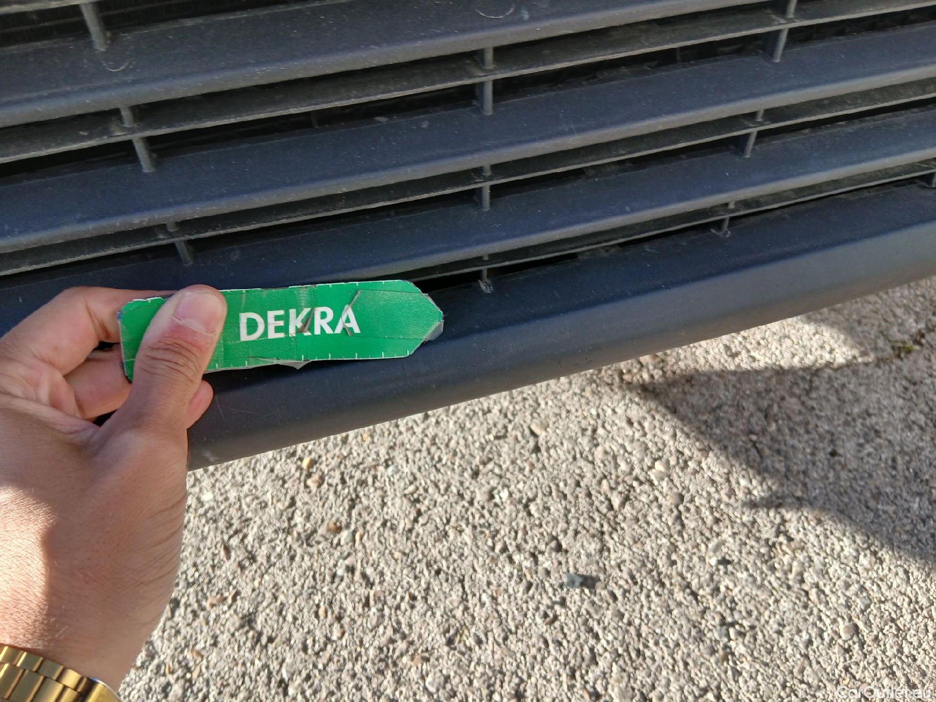  Citroen  Berlingo CITROEN  / 2018 / 5P / monovolumen compacto Talla M BlueHDi 100 SHINE #12