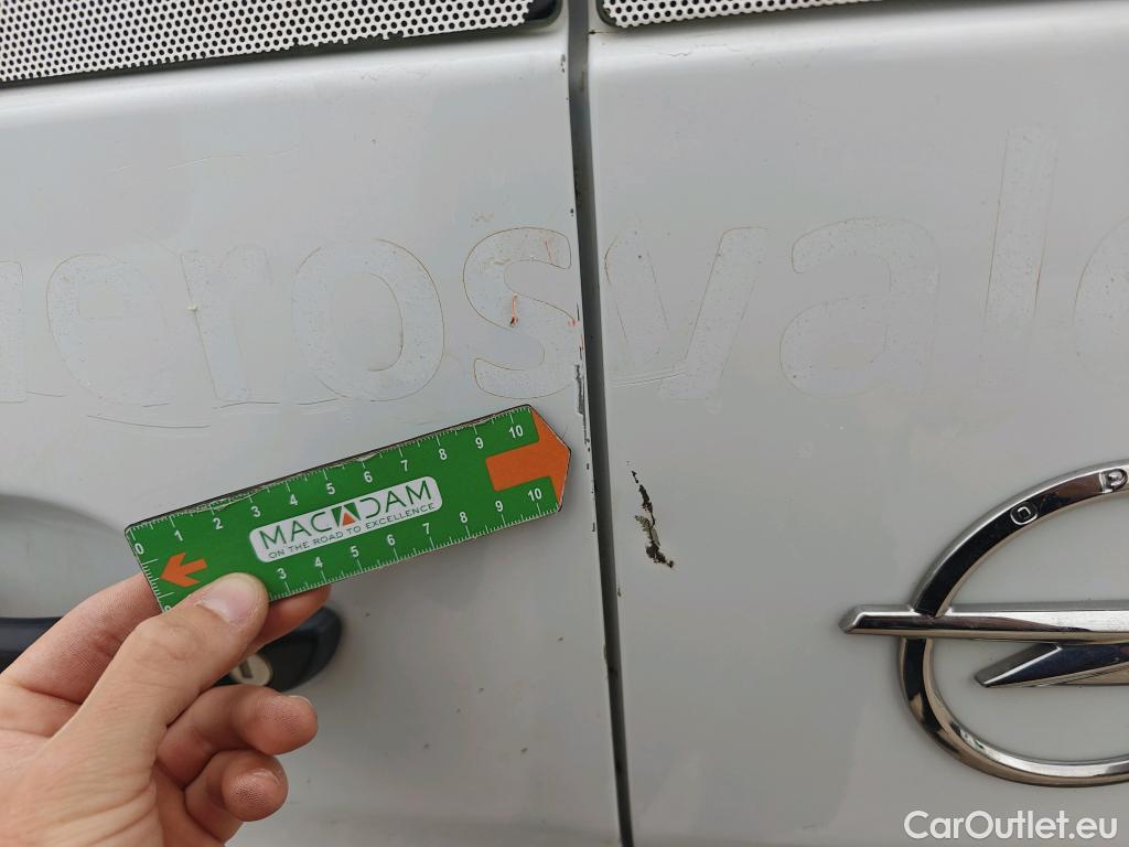  Opel  Vivaro OPEL  / 2019 / 4P / furgón 1.5 D 88kW (120CV) M Std Express M.P. DC #37