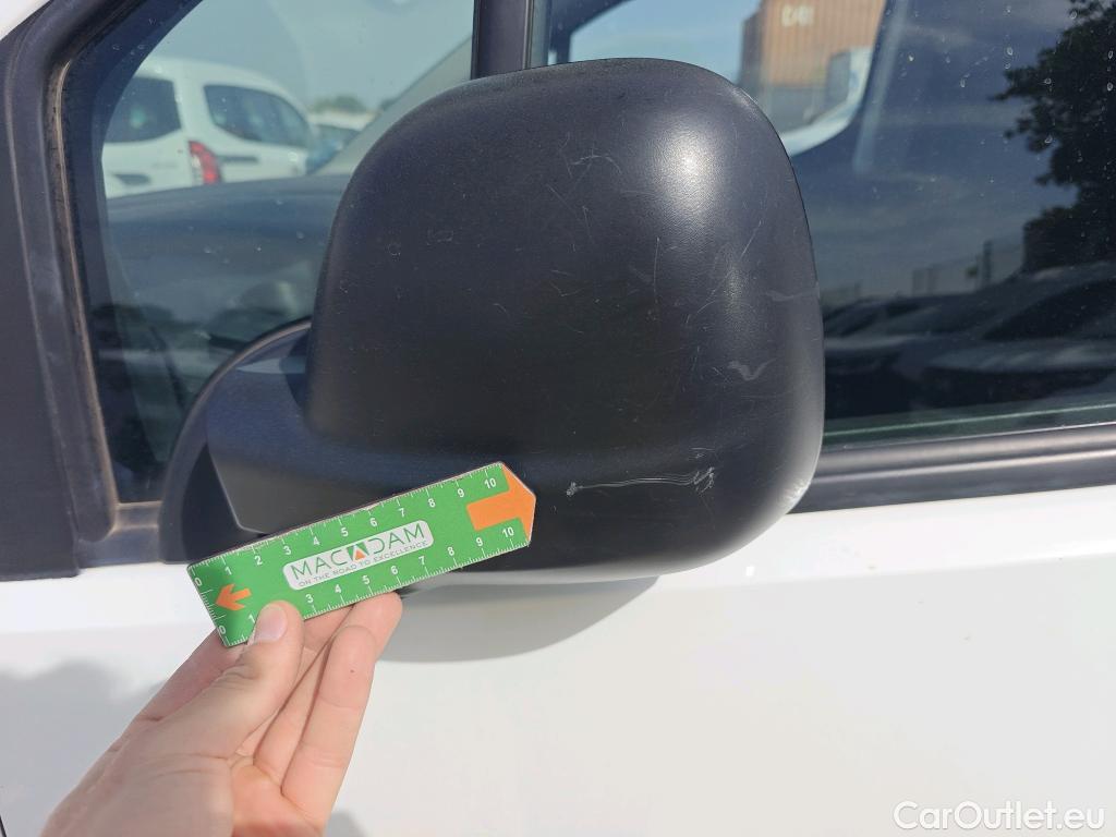  Opel  Combo OPEL  / 2018 / 3P / furgón derivado de turismo 1.5 TD 75kW (100CV) Express L H1 650kg (AC) #58