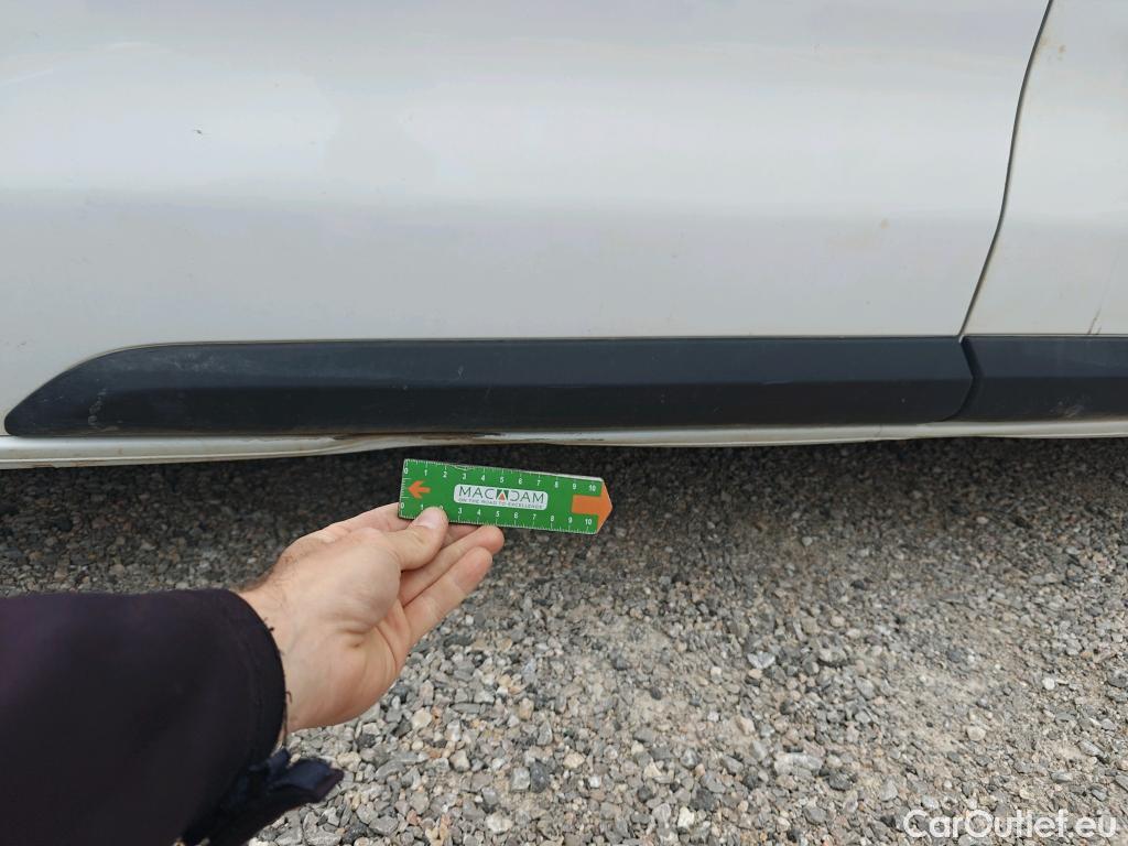  Opel  Vivaro OPEL  / 2019 / 4P / furgón 1.5 D 88kW (120CV) M Std Express M.P. DC #3