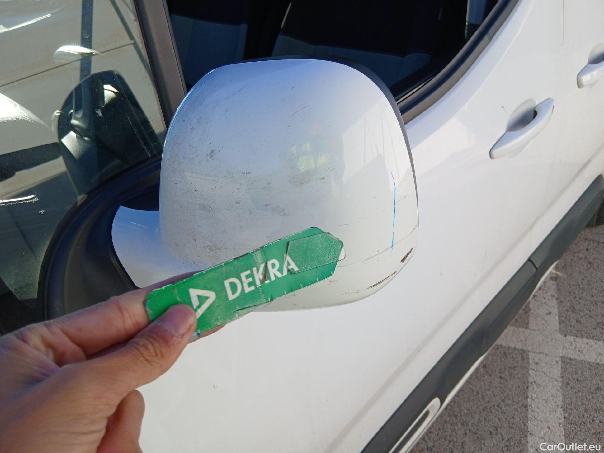  Citroen  Berlingo CITROEN  / 2018 / 5P / monovolumen compacto Talla M BlueHDi 100 SHINE #21