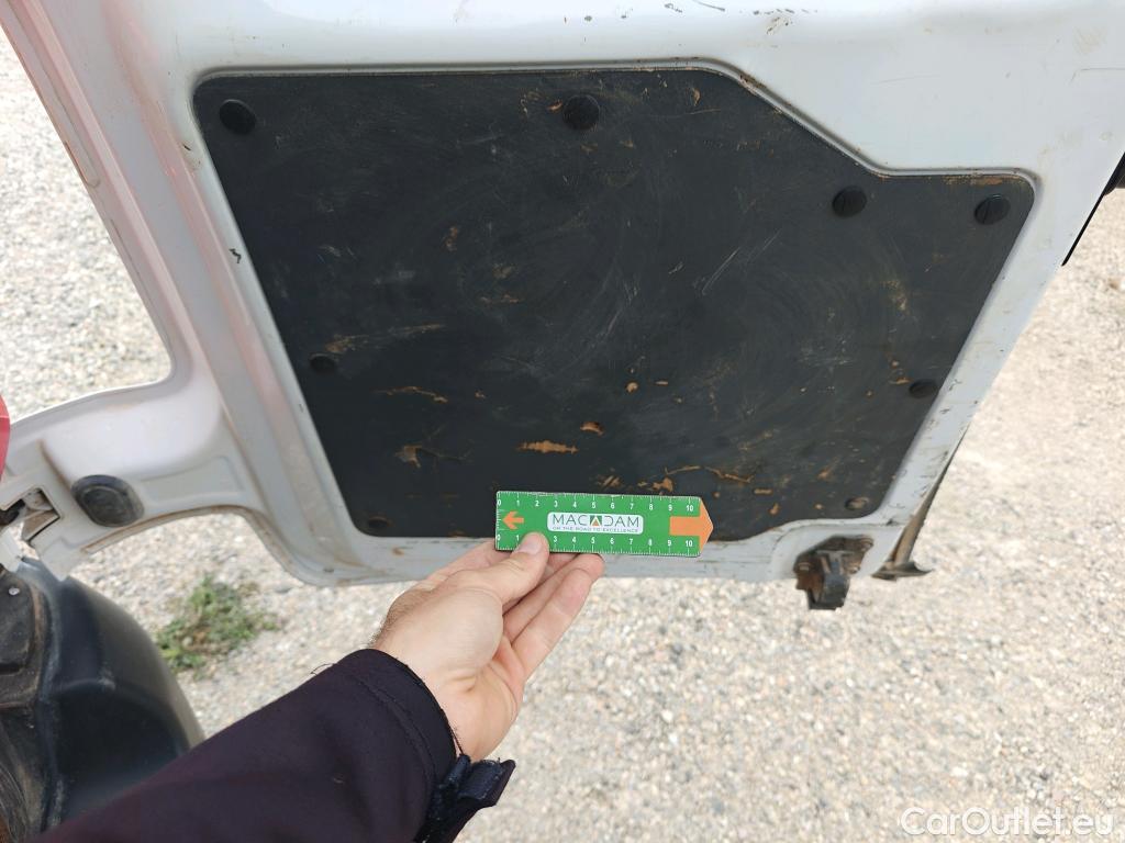  Opel  Vivaro OPEL  / 2019 / 4P / furgón 1.5 D 88kW (120CV) M Std Express M.P. DC #24