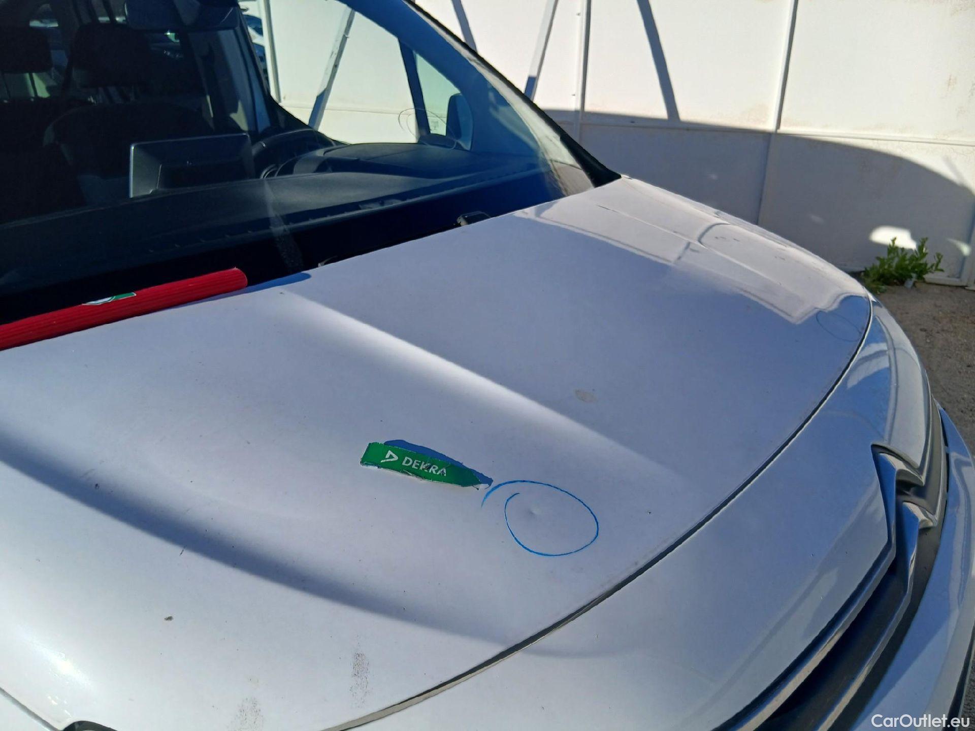  Citroen  Berlingo CITROEN  / 2018 / 5P / monovolumen compacto Talla M BlueHDi 100 SHINE #5