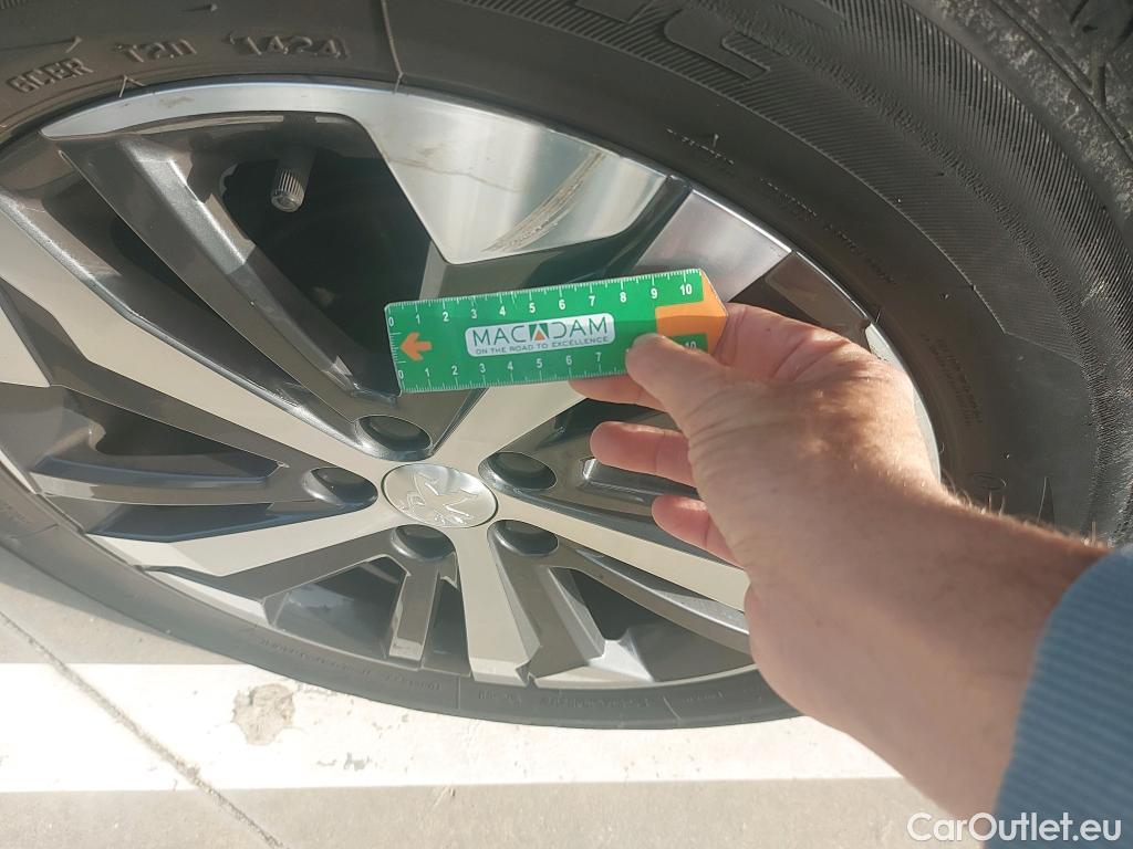  Peugeot  RIFTER PEUGEOT  / 2018 / 5P / monovolumen compacto GT Line Standard BlueHDi 96kW #12