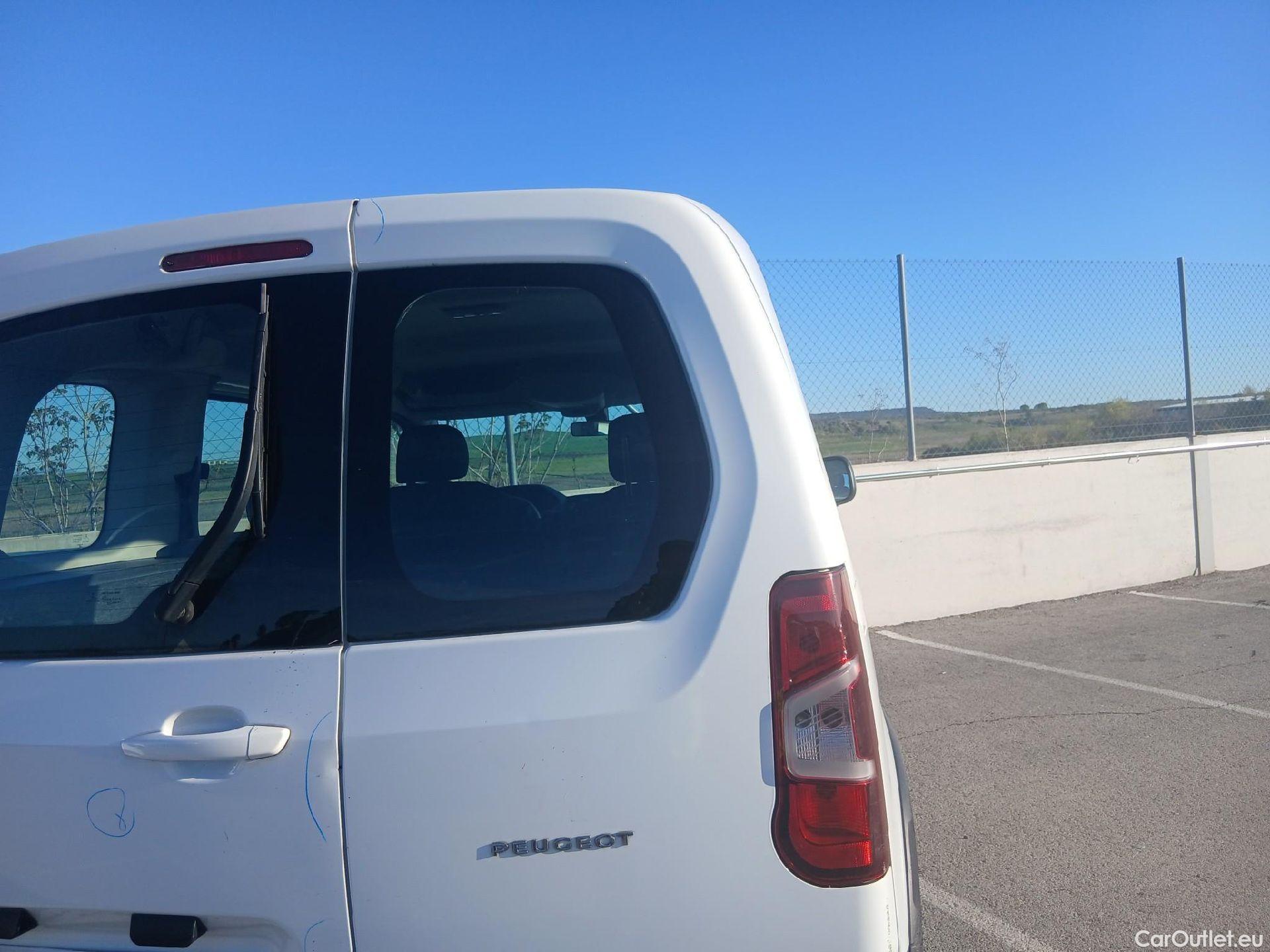  Peugeot  RIFTER PEUGEOT  / 2018 / 4P / combi Active Standard BlueHDi 73kW (IND) #44