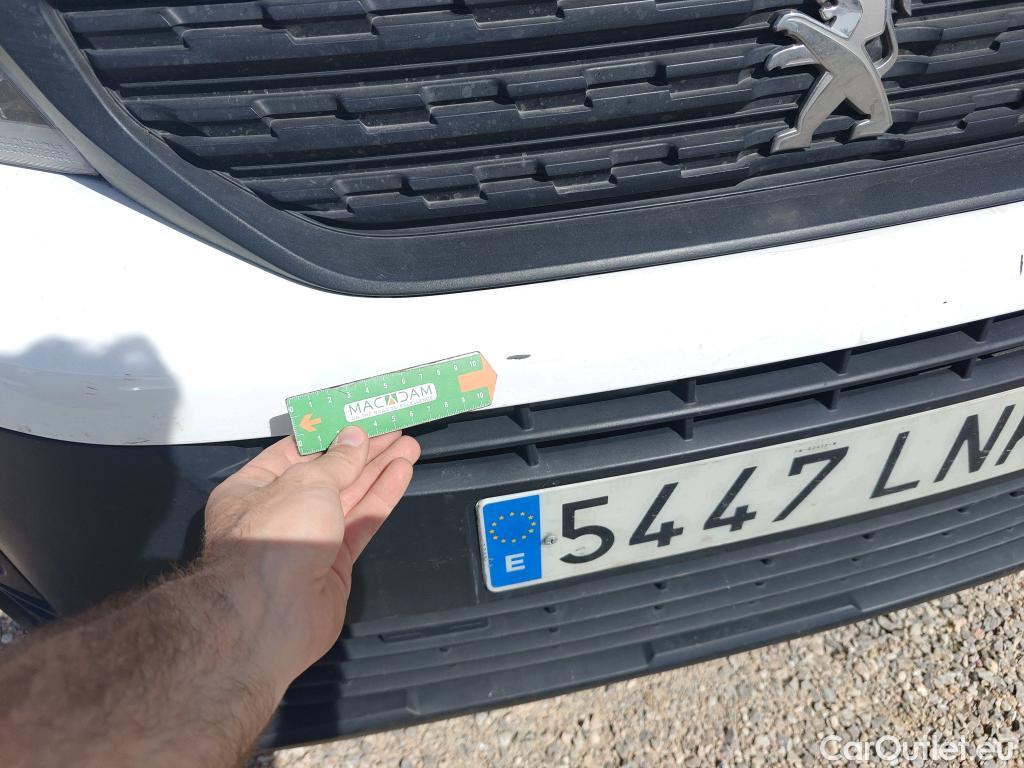  Peugeot  Partner PEUGEOT  / 2018 / 3P / furgón derivado de turismo Pro Standard 600kg BlueHDi 73kW (AC) #49