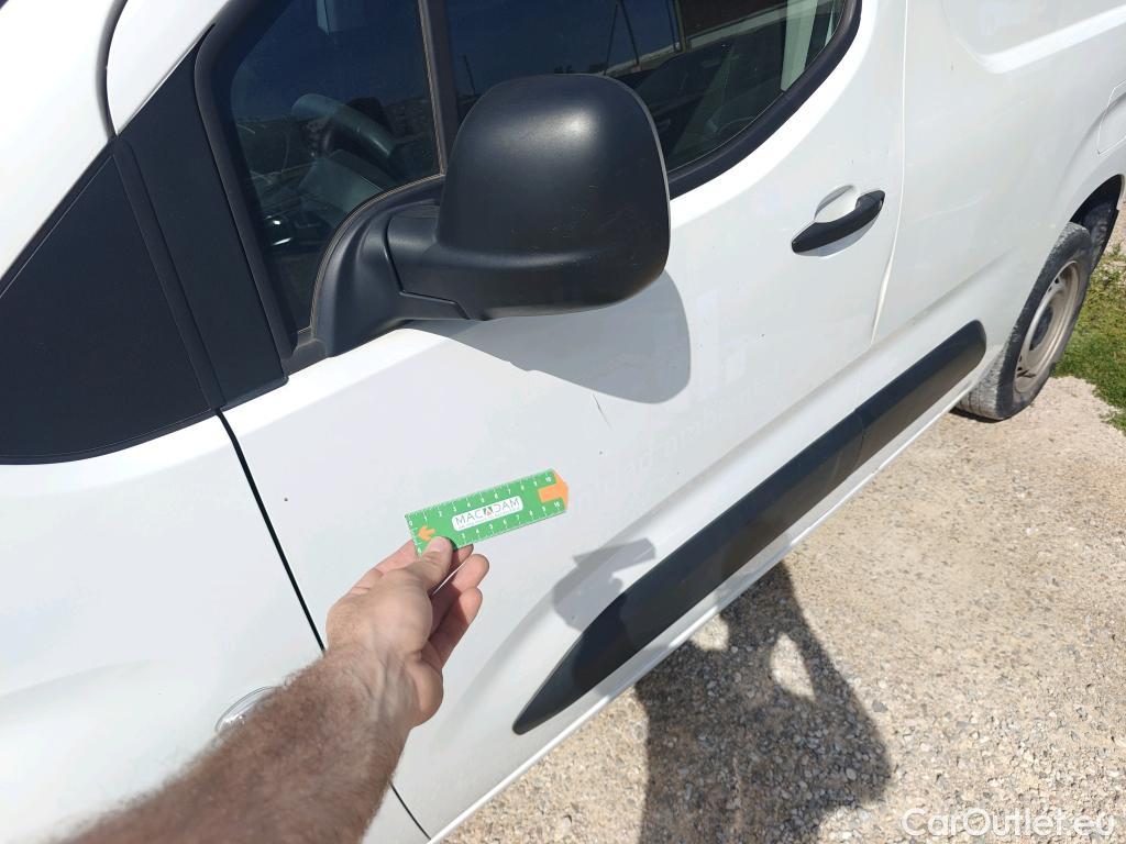  Peugeot  Partner PEUGEOT  / 2018 / 3P / furgón derivado de turismo Pro Standard 600kg BlueHDi 73kW (AC) #46