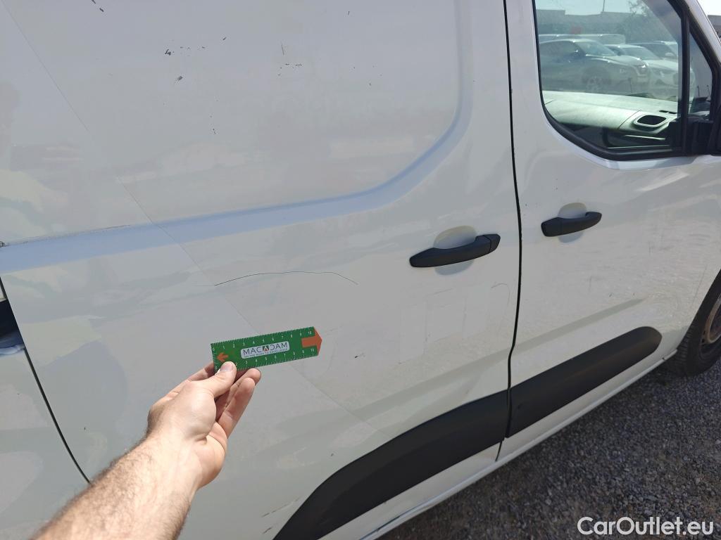  Peugeot  Partner PEUGEOT  / 2018 / 3P / furgón derivado de turismo Pro Standard 600kg BlueHDi 73kW (AC) #45