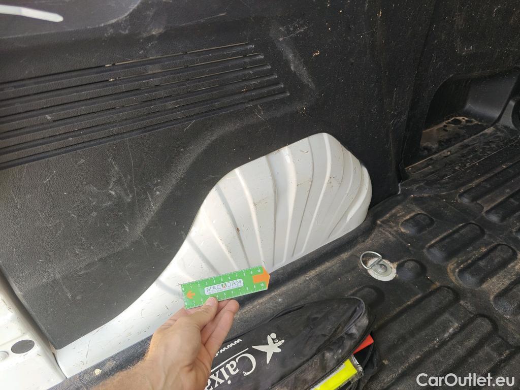  Peugeot  Partner PEUGEOT  / 2018 / 3P / furgón derivado de turismo Pro Standard 600kg BlueHDi 73kW (AC) #42