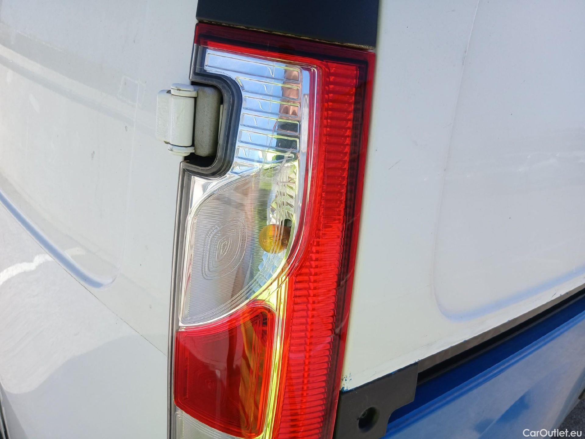  Renault  Kangoo RENAULT  Z.E./2013/3P/furgón derivado de turismo Z.E. #35