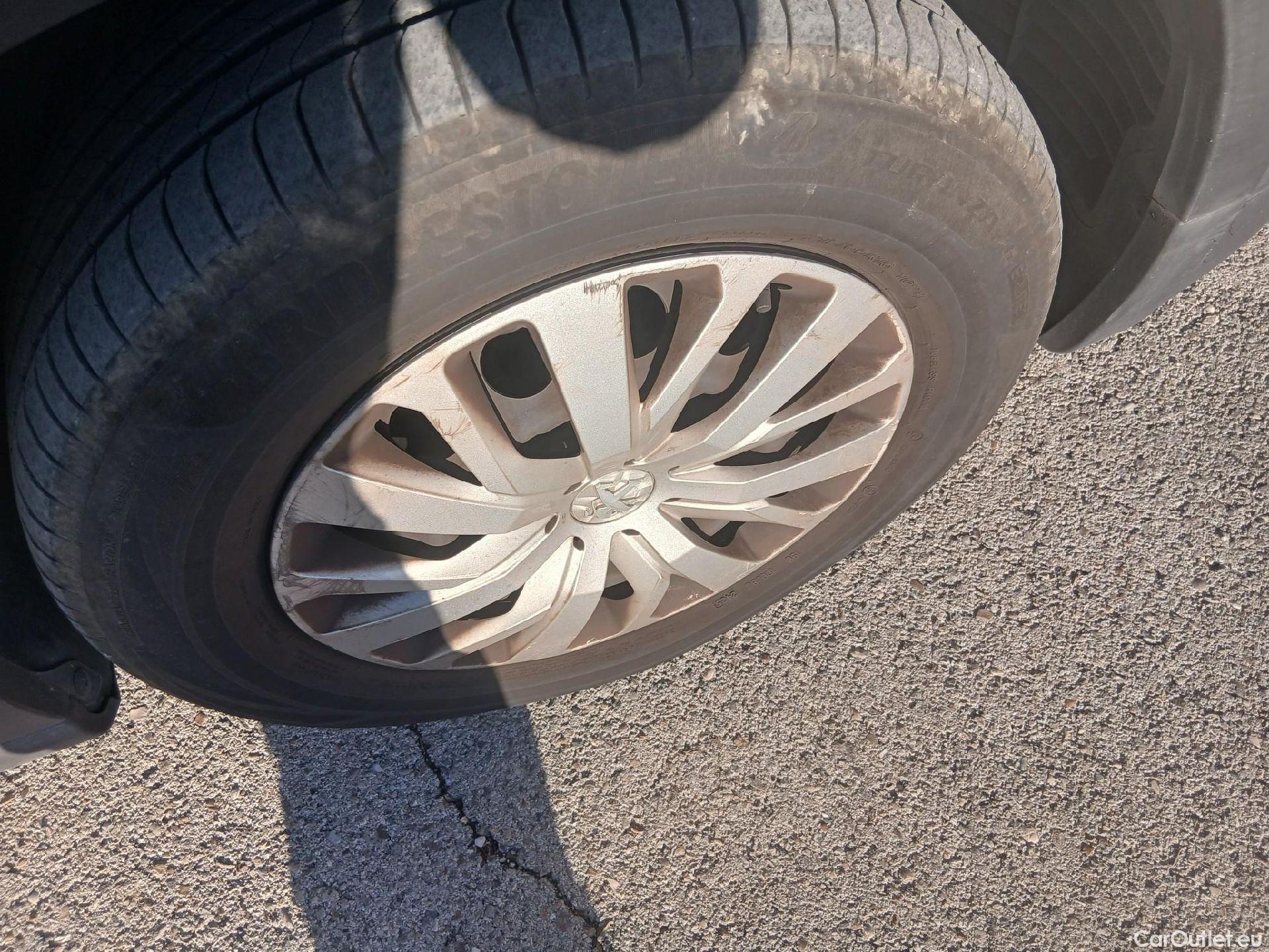  Peugeot  RIFTER PEUGEOT  / 2018 / 4P / combi Active Standard BlueHDi 73kW (IND) #69