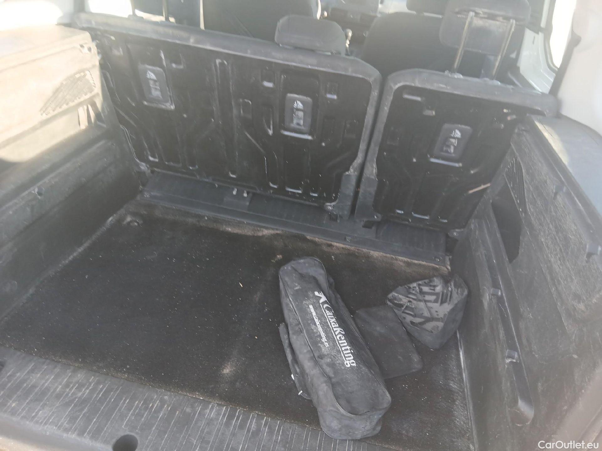  Peugeot  RIFTER PEUGEOT  / 2018 / 4P / combi Active Standard BlueHDi 73kW (IND) #7