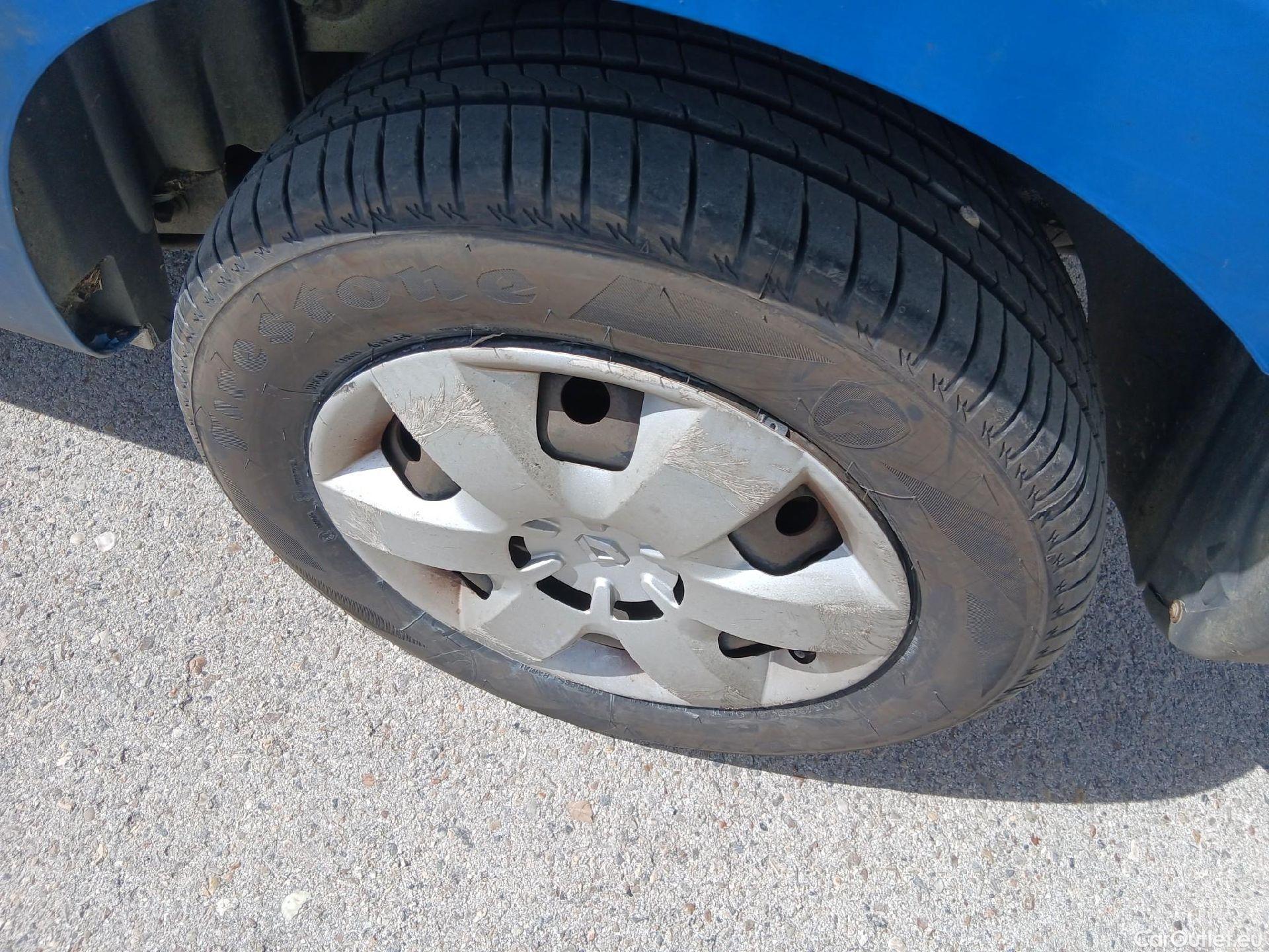  Renault  Kangoo RENAULT  Z.E./2013/3P/furgón derivado de turismo Z.E. #28