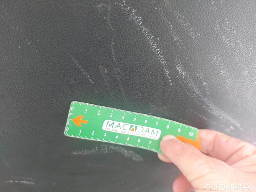  Peugeot  RIFTER PEUGEOT  / 2018 / 5P / monovolumen compacto GT Line Standard BlueHDi 96kW #29