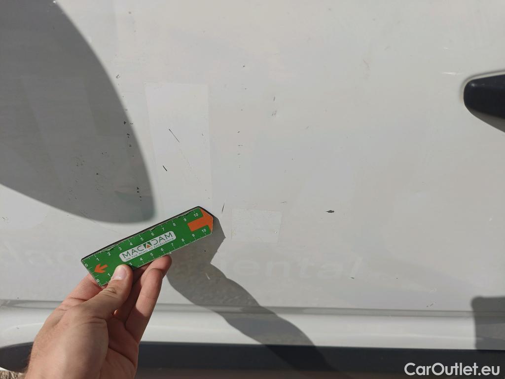  Peugeot  Partner PEUGEOT  / 2018 / 3P / furgón derivado de turismo Pro Standard 600kg BlueHDi 73kW (AC) #21