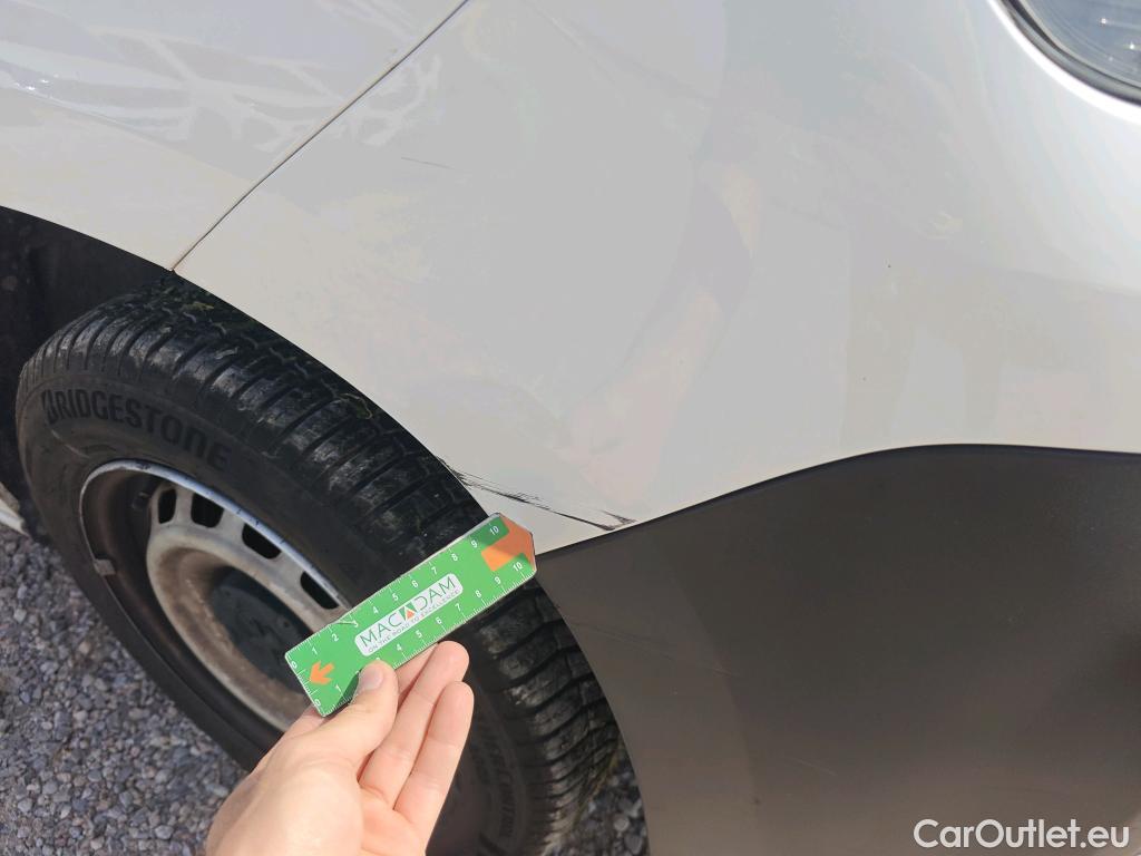  Peugeot  Partner PEUGEOT  / 2018 / 3P / furgón derivado de turismo Pro Standard 600kg BlueHDi 73kW (AC) #48