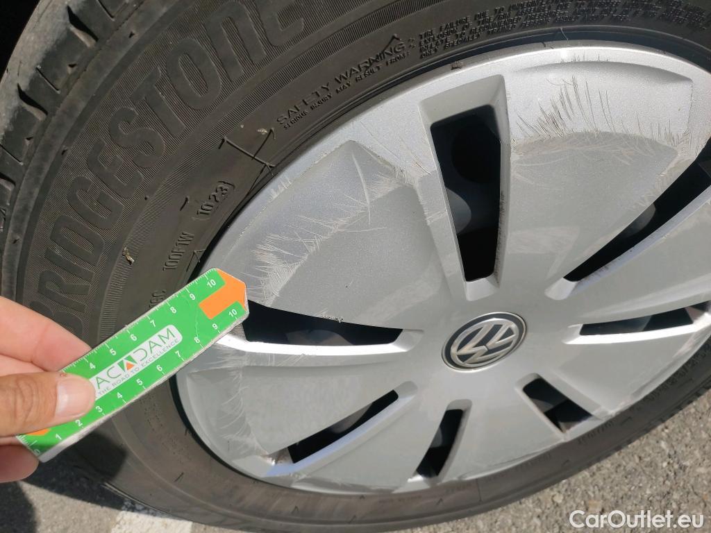  Volkswagen  Transporter  / 2020 / 4P / furgón Furgón Corto TN 2.0 TDI 81kW (110CV) #26