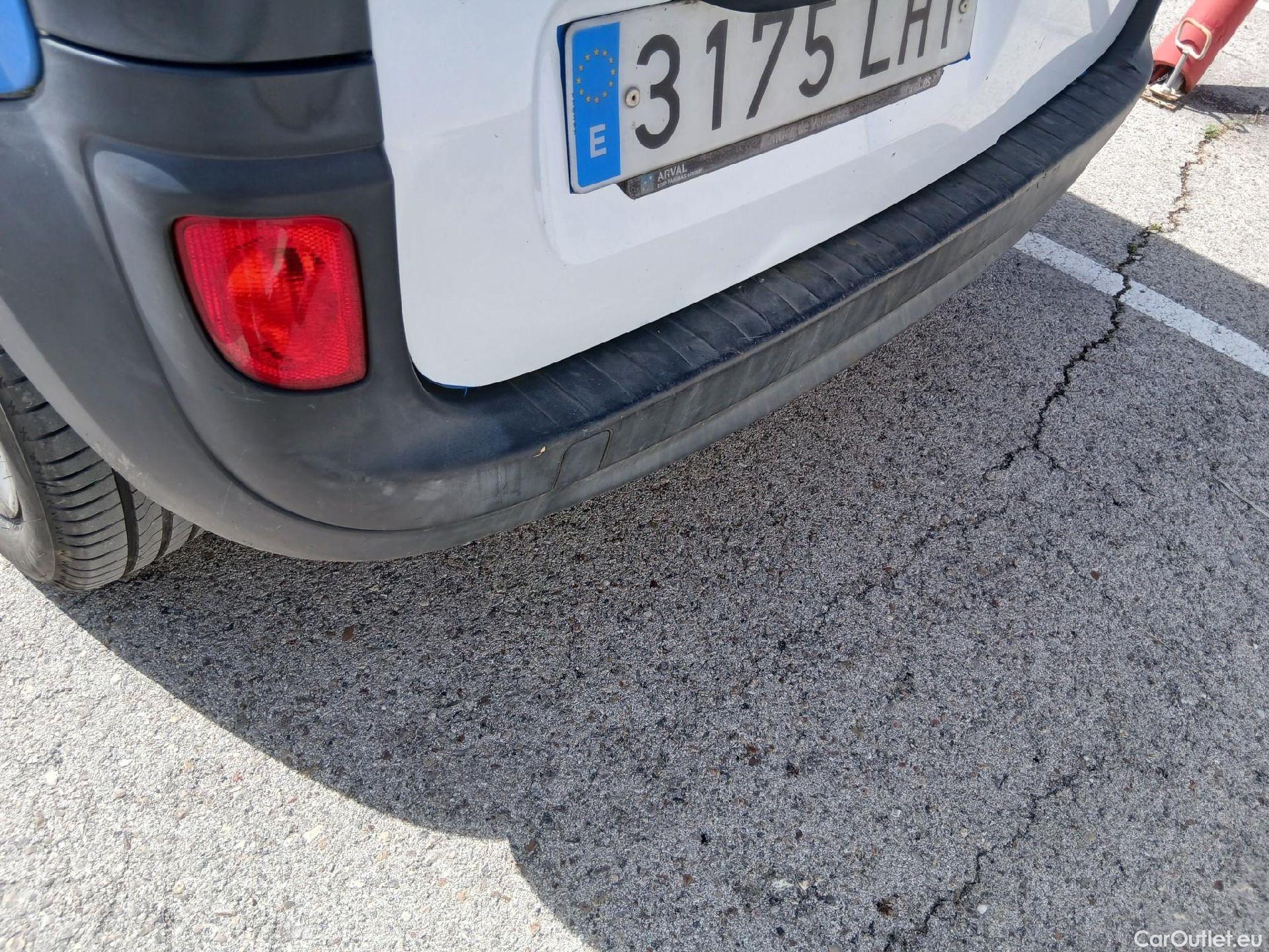  Renault  Kangoo RENAULT  Z.E./2013/3P/furgón derivado de turismo Z.E. #30