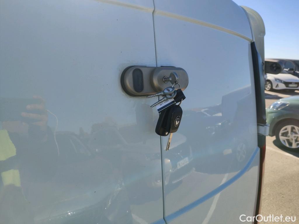  Renault  EXPRESS RENAULT  / 2021 / 4P / furgón derivado de turismo Confort 1.5 Blue dCi 70 kW (95 cv) #25