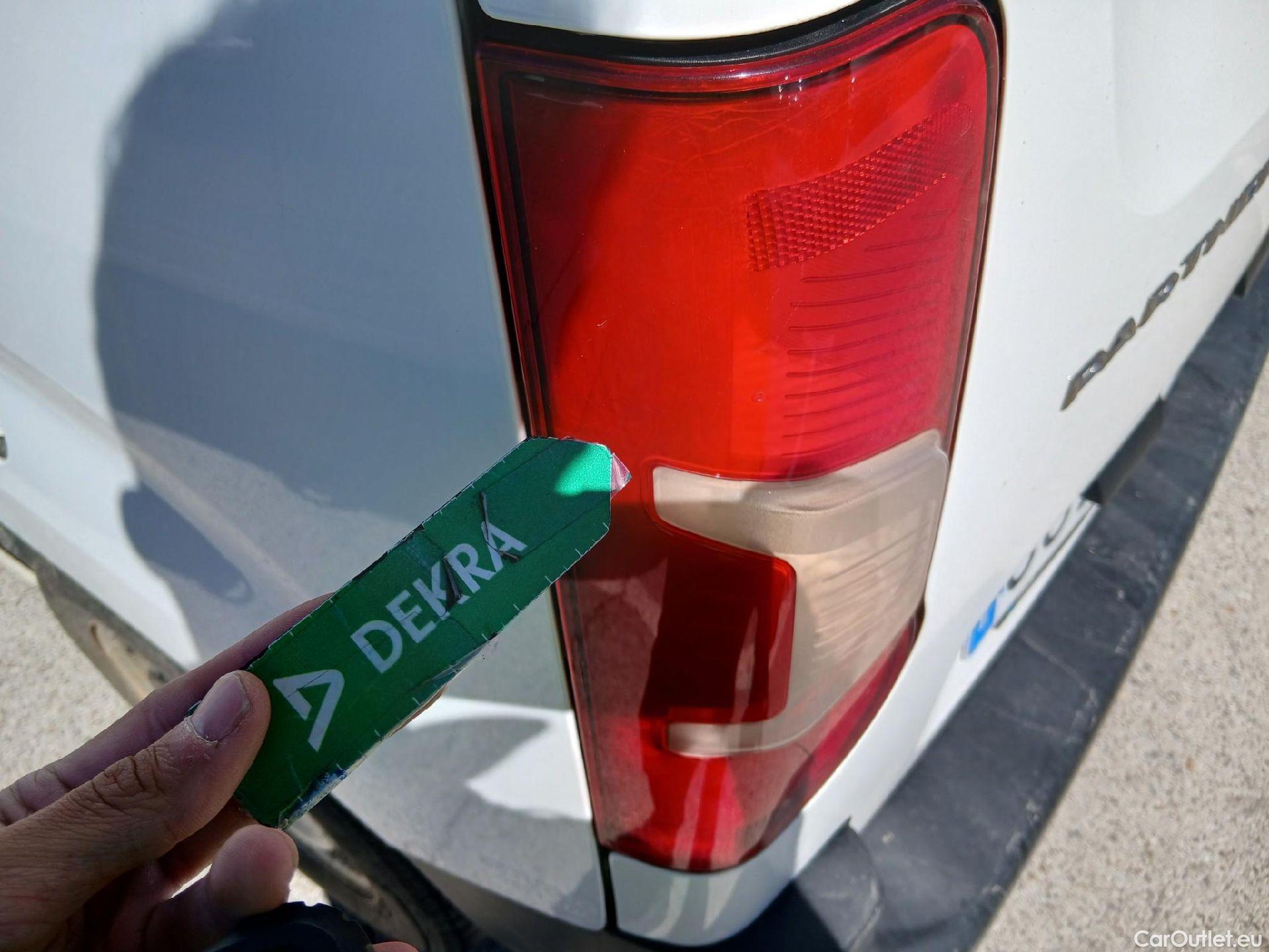  Peugeot  Partner PEUGEOT  / 2018 / 4P / furgón derivado de turismo Premium Standard 600kg BlueHDi 73kW (AC) #18